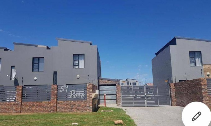 Newton Park Apartment | 50 m² Apartment ∙ 2 guests