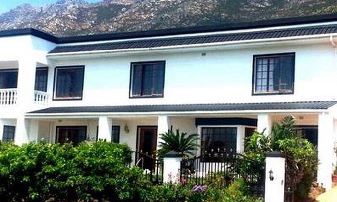 Gordon's Bay Bed & Breakfast | 50 m² Bed and breakfast ∙ 127 guests
