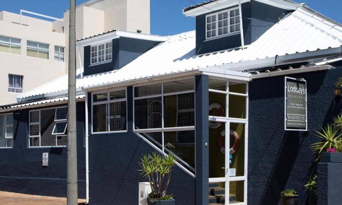 Strand Bed & Breakfast | 50 m² Bed and breakfast ∙ 127 guests