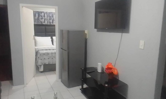 Sandown Apartment | 60 m² Apartment ∙ 1 bedroom ∙ 2 guests