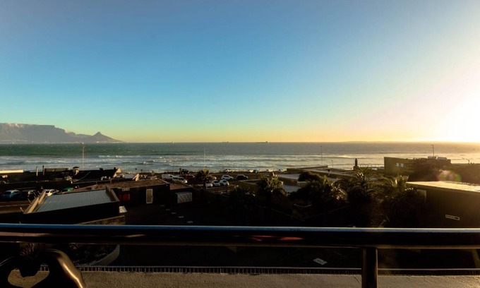 West Beach Apartment | 60 m² Apartment ∙ 1 bedroom ∙ 2 guests