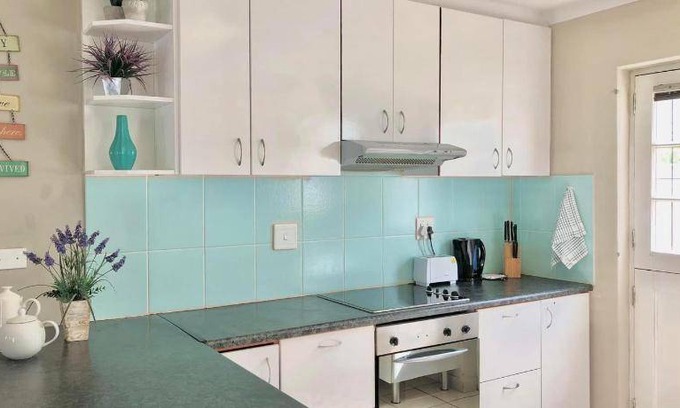 Gordons Bay Central Bed & Breakfast | 60 m² Bed and breakfast ∙ 4 guests
