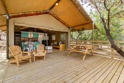 Thorny Bush Game Reserve Ski Chalet | 65 m² Chalet ∙ 2 bedrooms ∙ 5 guests