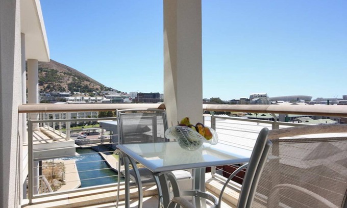 Victoria and Alfred Waterfront Apartment | 67 m² Apartment ∙ 2 guests
