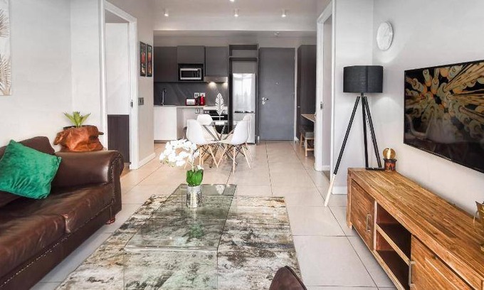 Menlyn Apartment | 70 m² Apartment ∙ 2 bedrooms ∙ 4 guests