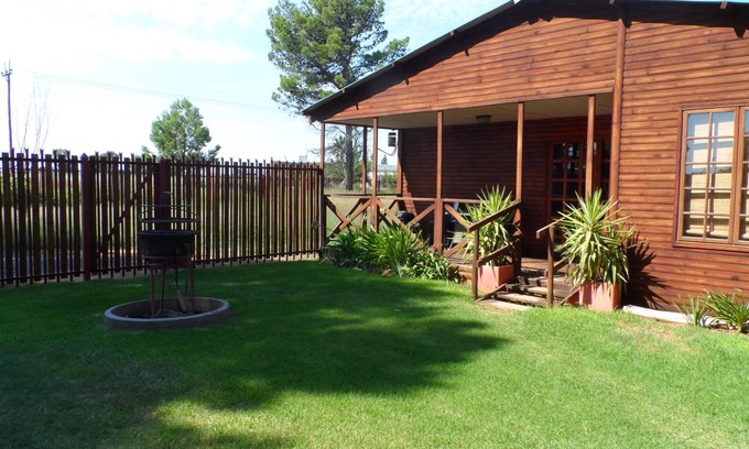 Bloemfontein Bed & Breakfast | 75 m² Bed and breakfast ∙ 3 bedrooms ∙ 6 guests