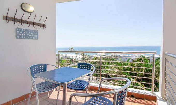 Shaka's Rock Apartment | 80 m² Apartment ∙ 1 bedroom ∙ 4 guests