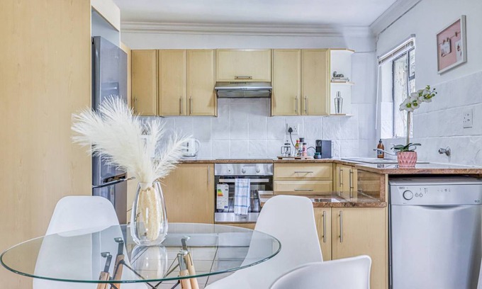 The Reeds Apartment | 80 m² Apartment ∙ 1 bedroom ∙ 2 guests