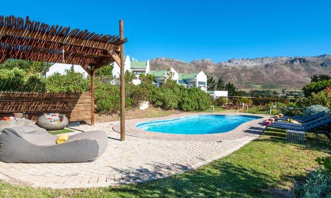 Helderberg Rural Bed & Breakfast | 80 m² Bed and breakfast ∙ 127 guests