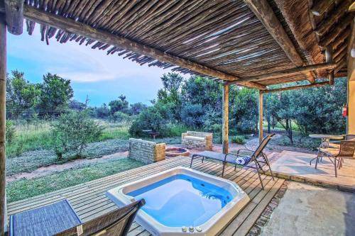 Hammanskraal Cabin | 80 m² Lodge ∙ 2 bedrooms ∙ 4 guests