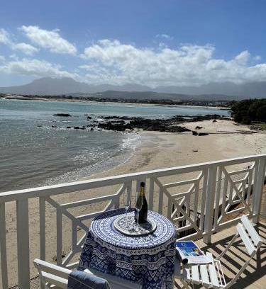 Gordons Bay Central Apartment | 85 m² Apartment ∙ 2 bedrooms ∙ 4 guests