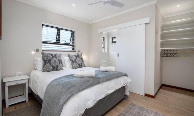 Hermanus Apartment | 85 m² Apartment ∙ 2 bedrooms ∙ 4 guests