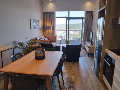 Menlyn Apartment | 85 m² Serviced apartment ∙ 2 bedrooms ∙ 4 guests