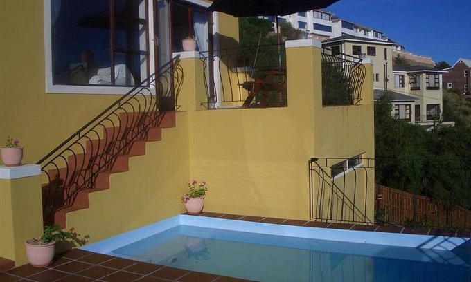 Fish Hoek Apartment | 89 m² Apartment ∙ 2 bedrooms ∙ 5 guests