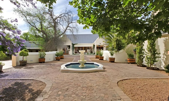 Stellenbosch Bed & Breakfast | 90 m² Bed and breakfast ∙ 2 bedrooms ∙ 127 guests