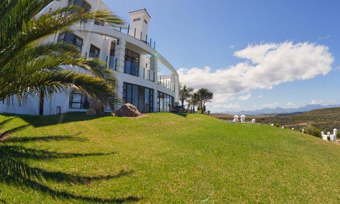Mossel Bay Bed & Breakfast | 90 m² Bed and breakfast ∙ 2 bedrooms ∙ 6 guests