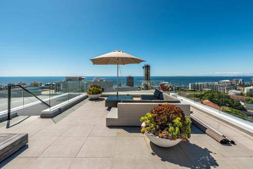 Sea Point Apartment | 98 m² Apartment ∙ 2 bedrooms ∙ 4 guests