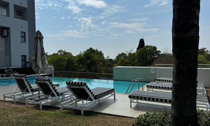 Pretoria Apartment | Acoustic Apartment is near Sunbed Arena, Menlyn Mall, with Fitness area