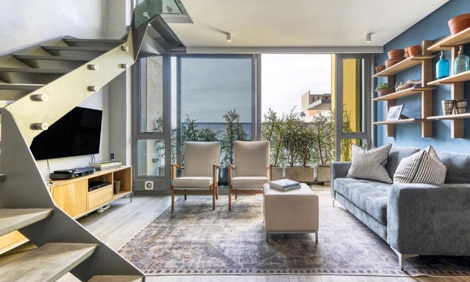Bo'Kaap Apartment | Always-Power Stylish De Waterkant Loft