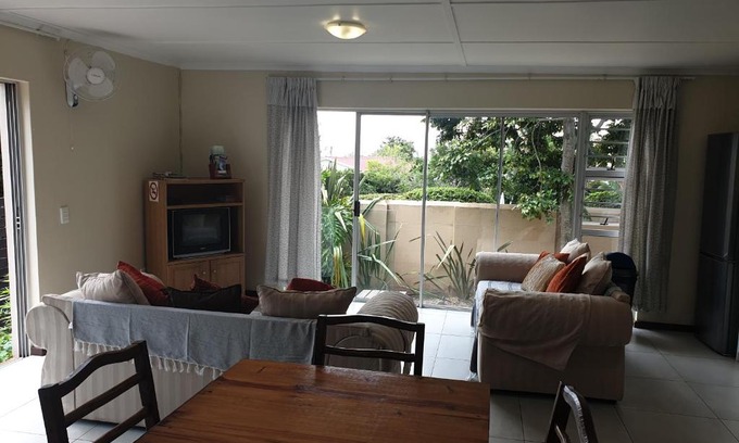 Plettenberg Bay Hostel | Amakaya Backpackers Travellers Accommodation