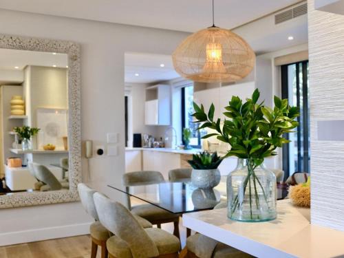 Victoria and Alfred Waterfront Apartment | Amanzi V&A Luxury Apartments-Suite 301