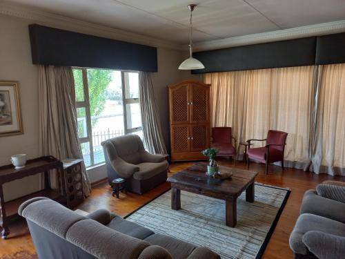 Clarens Apartment | Apartment ∙ 2 bedrooms ∙ 4 guests