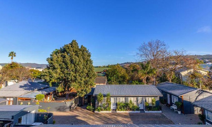 Knysna Central Apartment | Apartment ∙ 2 bedrooms ∙ 4 guests