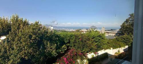 Somerset West Apartment | Apartment ∙ 3 bedrooms ∙ 8 guests