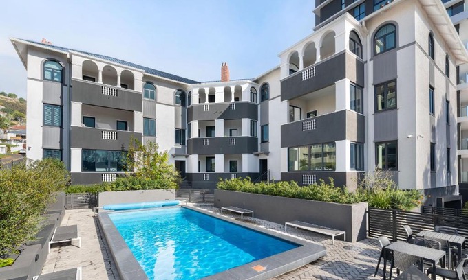 Green Point Apartment | Apartments in Cape Town, South Africa