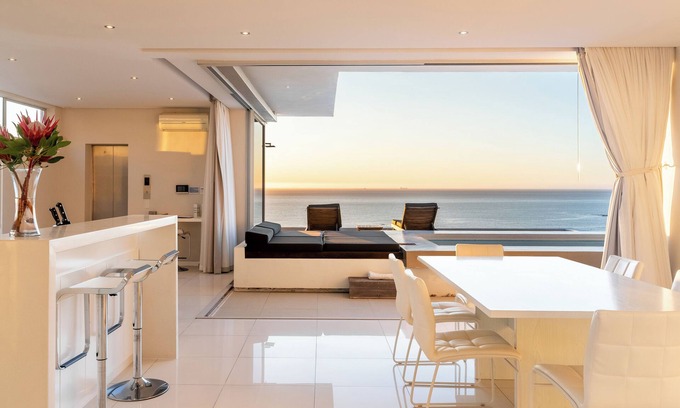 Camps Bay Apartment | Aquatic Luxury Penthouse
