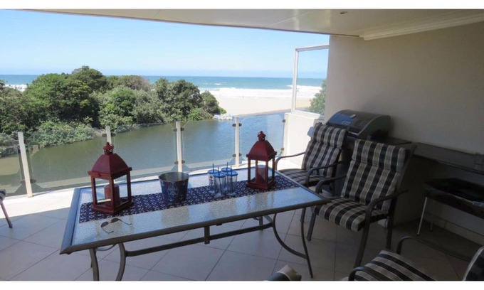 Margate Beach Villa | Arabella No. 5