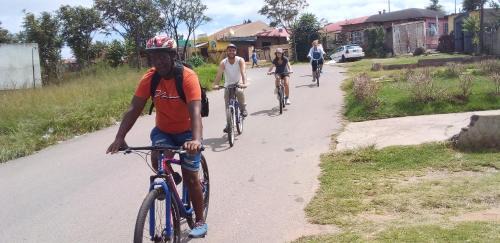 Greater Johannesburg Metropolitan Area Hostel | Authentic Bicycle Tours and Backpackers
