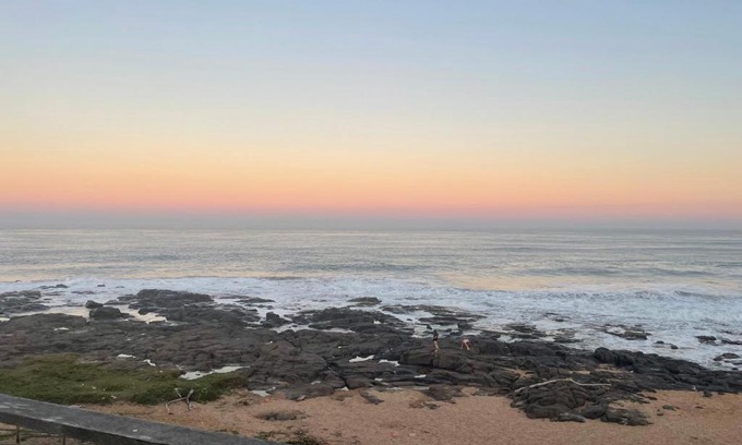 Ballito Apartment | Ballito Sun-Shine families or couples only