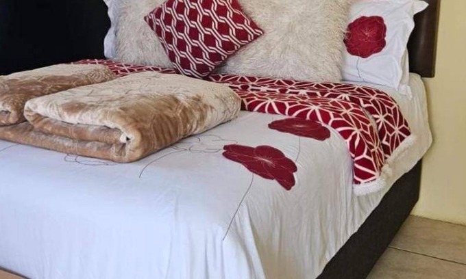 Mahikeng Bed & Breakfast | Bed and breakfast ∙ 5 guests