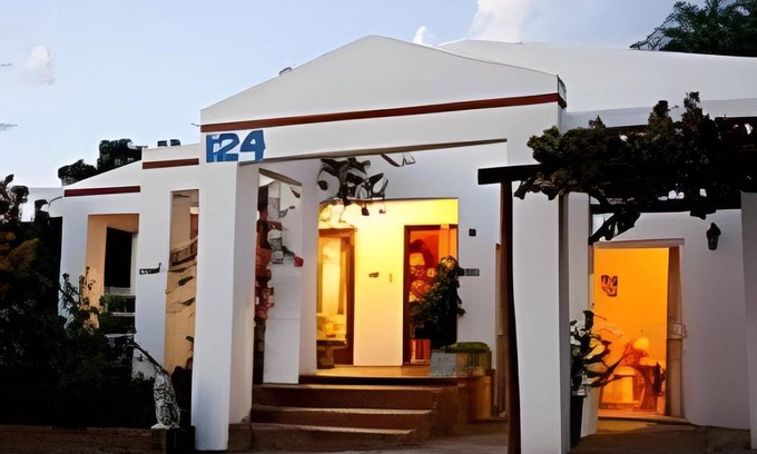 Oudtshoorn Bed & Breakfast | Bed and breakfast ∙ 127 guests