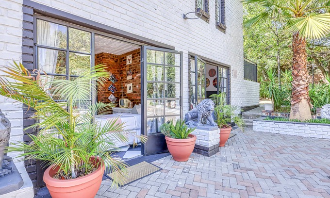 The Reeds Apartment | Bedford Manor