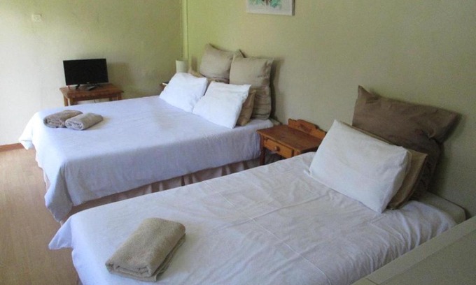 Bayswater House | Bedrock Bb - Triple Bedroom with self cathering