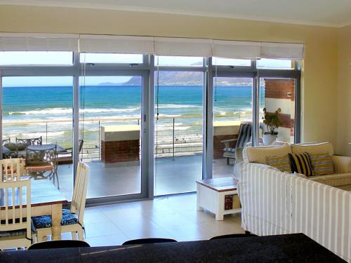 Muizenberg House | Bluebird Empire Penthouse