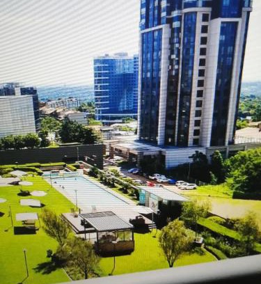Greater Johannesburg Metropolitan Area Apartment | Boetie & Sons Sandton Stay