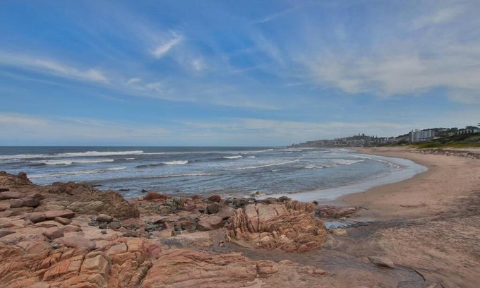 Manaba Beach House | Breath taking sea views