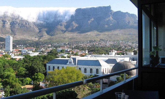 Cape Town City Centre Apartment | Cape Breaks