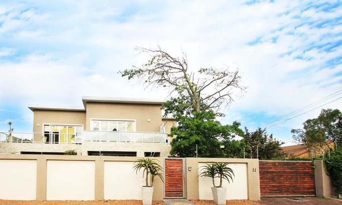 Rondebosch House | Cape Halal Haven
