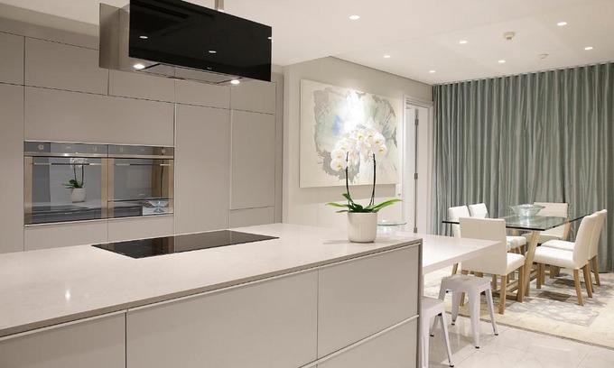 Victoria and Alfred Waterfront Apartment | Carradale 401