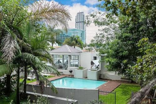 Sandown Apartment | Casa Sandton 18