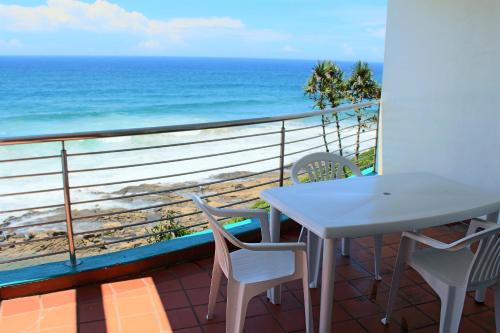 Shaka's Rock Apartment | Chakas Cove 53