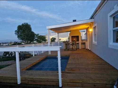 Kraaifontein Apartment | Chelmsford close