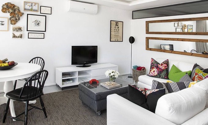 Cape Town City Centre Apartment | Contemporary Living in the heart of Woodstock