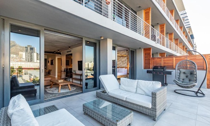 Cape Town City Centre Apartment | Docklands Superior Two Bedroom Apartments by ITC Hospitality