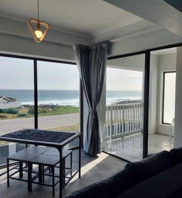 Seaview Apartment | Driftwoods