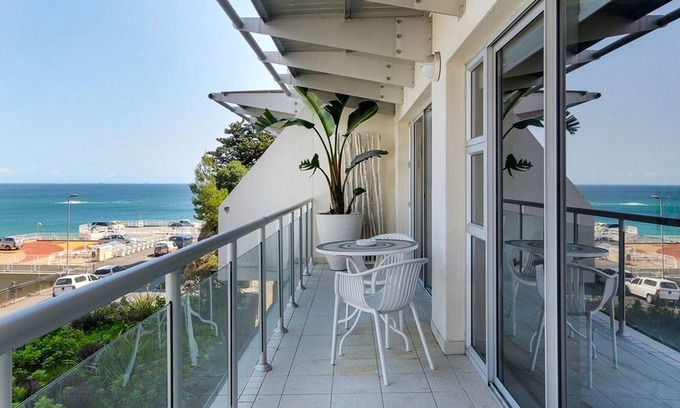 Clifton Apartment | Dunmore Breeze - Two Bedroom Apartment, Sleeps 4